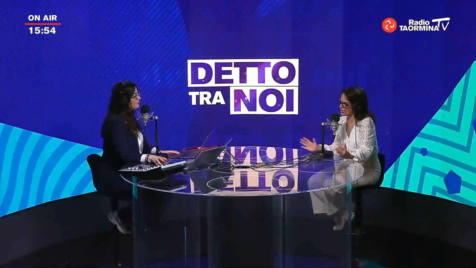 INTERVISTA A Detto Tra Noi Chiara Scarfì insegna come ritrovare sicurezza nella propria immagine attraverso l'armocromia