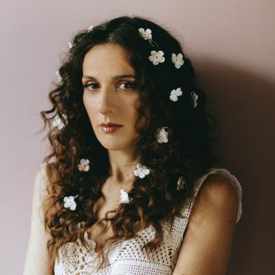 UMA ROSA E UM BORDADO