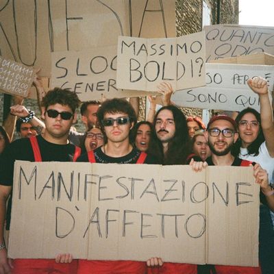 Manifestazione d'affetto (L'attivista)